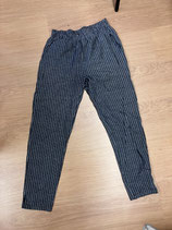 Damen Leichtehose, Schwarz mit weissem Streifenmuster Gr. S (58)