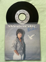 Nicki, Wegen dir / sch