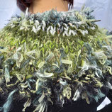 Col ou chauffe épaule en laine verte pour femme réalisé au tricot