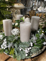 Adventskranz Frozen mit Christrose dia 50cm inkl. Teller