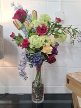 BRAND NEW Bouquet in Vase