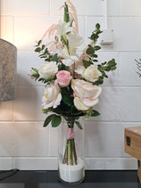 BRAND NEW Bouquet in Vase