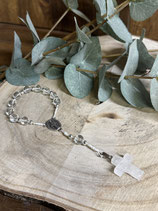Rosenkranz kurz, glasklare Perlen und Kreuz aus Bergkristall
