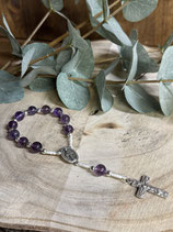 Rosenkranz kurz, lila (Amethyst) mit Metallkreuz silber