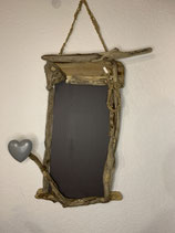 Ardoise murale en bois flotté décorée d'un coeur et d'un cordon en chanvre pour craie