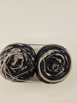 Sockenwolle schwarz/grau   2x50g=zusammen 100g