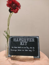 Schild "Hangover Kit"