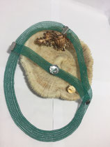 Schmuckset Kette und Armband aus mattgrünem Kupferdraht mit kleinen Facettenschliff-Glasperlen und 1 großen Strass-Glasperle