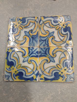 4 Carreaux Anciens Faience  Azulejos  14 cm ×14cm réf AB18