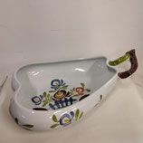 Coupe à Fruits en forme de Poire Décor Chaumière Longueur 30 cm Largeur 19 cm