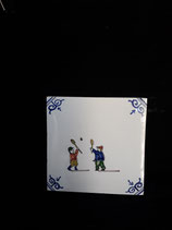 Ancien Carreau Delft Jeux numéro 8  dimensions 13cm ×13cm