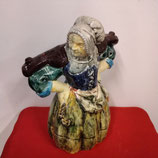 La Porteuse d eau Gil Franco Hauteur 30cm Faience De Desvres