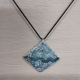 Collier numéro 32 en Faience De Desvres piece unique