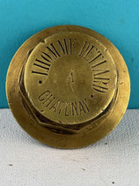 BOUCHON CACHE MOYEU DE ROUE LHOMME PETIARD A CHATENAY