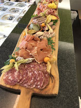 Kaas-en charcuterie buffet € 19,00/pers. (minimum 6 pers.)