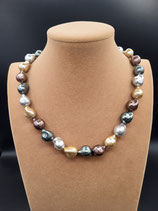 Collier Court, Collier Femme, Perle de Nacre, Perle Baroque, Perle grise, Perle Noire, Perle Doré, Perle Mordoré.