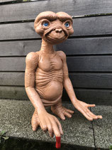 RICBELK36004 E.T. der Außerirdische Figur