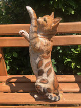 RIBEL25214018 Katze Figur streckt sich braun