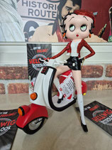 Betty Boop Figur (sitzt auf der Vespa) Vitrine Skulptur GFK Deko Statue Resin