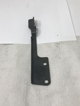 SUPPORT GARDE BOUE AVANT DROIT PEUGEOT VIVACITY2             EMPL Ra3