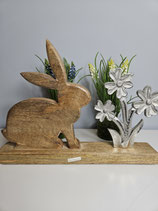 Holz Hase mit silberner Blume