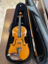 ★１１８７４番　ヨーロッパ製　Copie de Antonius Stradiuarius Cremonenfis　4/4サイズ　完全整備済！非常にボリュームがあり明るく華やかなバイオリン！