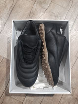 Mega Schuhe im Fußballstyle von Lofina