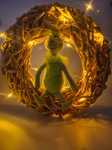 Türkranz beleuchtet Grinch