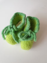 Babyschuhe aus Filz grün