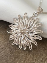 Ketting met edelweiss hanger filligrain