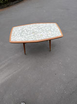 Mosaiktisch 50/60er Jahre Couchtisch Holz mit Original Metallfüssen. Art.-Nr. 3401