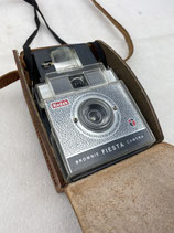 Fotoapparat antik KODAK BROWNIE FIESTA CAMERA. Art.-Nr. 3272