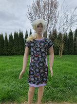 Kleid Gr. 134 schwarz/flieder mit 2 Taschen kurzarm