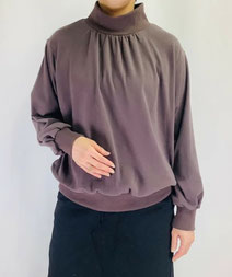 衿キャザーカットソー  フォーユー価格　3,280円(税込)  滑らかでウォーム感の ある素材です   