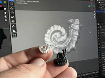 Schmuckstück mit Reverse engineertem Gegenstück und der gerenderten 3D-Objektdatei im Hintergrund