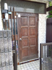 玄関塗装　塗装工事　佐倉市　リフォーム　施工前　リフォーム　佐倉市　千葉　スリーエイトホーム