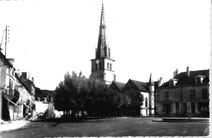 La place et l'église Saint-Nicoles - Maurice Collin