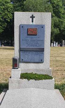 Grab von Josef und Rosa Eisemann am Wiener Zentralfriedhof