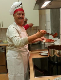 Giuseppe kann singen und kochen