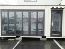 中古 ホワイト 20ft コンテナ ドア 窓 ガラス 倉庫 販売 物置 収納 スペース お店