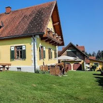 Außenansicht vom Weingut Trapl