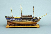 37-28 Royal Caroline | Takaoki YAGAME