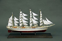  37-43  Nippon-maru | Toshio MATSUSHITA
