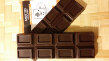 tablette de chocolat noir pure origine Equateur 70% de cacao bio aux cubes d'écorce confite maison 