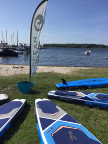 Freizeitaktivität bei Regen am Salzhaff in Rerik und Kühlungsborn an der OStsee. Stand Up Paddling in deiner VDWS Wassersportschule Ostsee