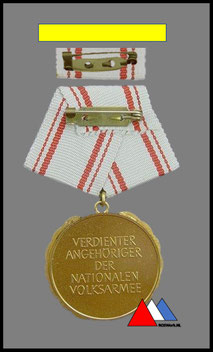 Ruckseite "Verdienter angehörige der Nationale Volksarmee" 1977-1989.