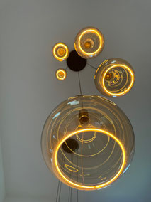 Bulb suspension led à variation