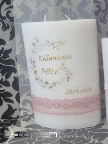 Hochzeitskerzen, Kerzen Hochzeit, besondere Hochzeitskerzen, Ehekerzen, Hochzeitskerze schlicht, Hochzeitskerze modern, Ehering, Blumen Hochzeit, Standesamt, Kirchliche Trauung, Deko Hochzeit, 
