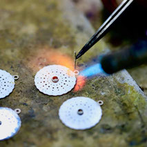 Handarbeit mit Goldschmiedearbeit in Nepal