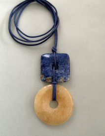 Charm-Ketten - Charm-Kette mit Lederband; Perlenschmuck, Perlenkette, Perlenarmband